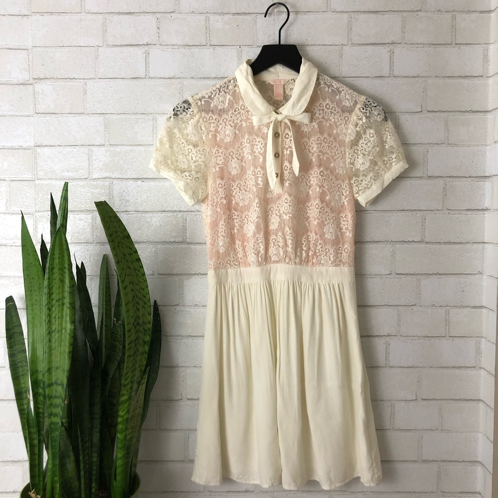 Forever 21 | Ivory Pink Lace Dress Bow Small - Picture 1 of 8